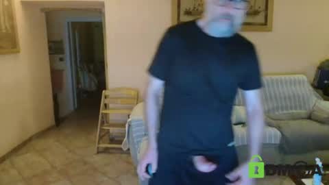 Tomas Milian online show from July 3, 11:33 pm