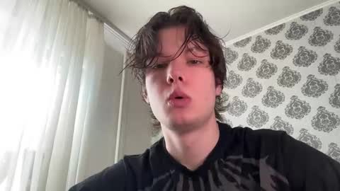 Snapshot of tomassdickpick chatting on March 16, 8:07 am Tomas online show from March 16, 8:07 am