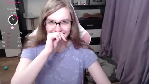 Snapshot of tomato_tease chatting on February 15, 9:15 pm tomato_tease online show from February 15, 9:15 pm