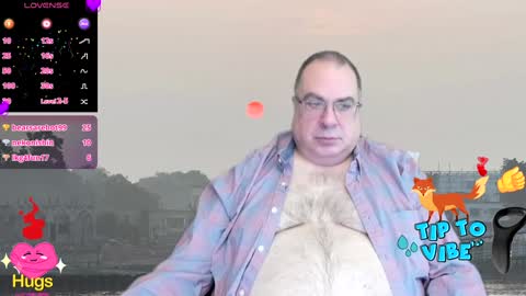 Tomaz62a online show from January 7, 9:25 pm