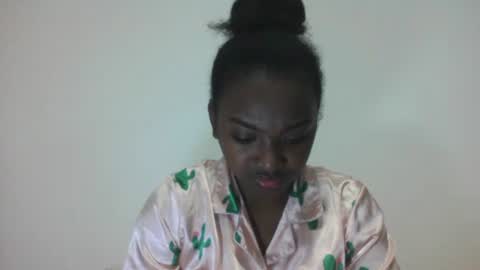 Snapshot of tomboasy chatting on September 10, 11:54 am tomboasy online show from September 10, 11:54 am
