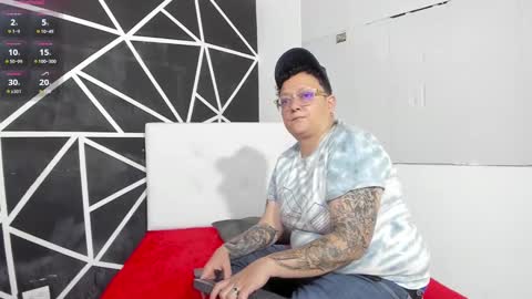 tomboy_jzz online show from September 14, 12:59 pm