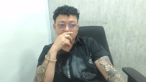 tomboy_jzz online show from April 8, 9:31 am