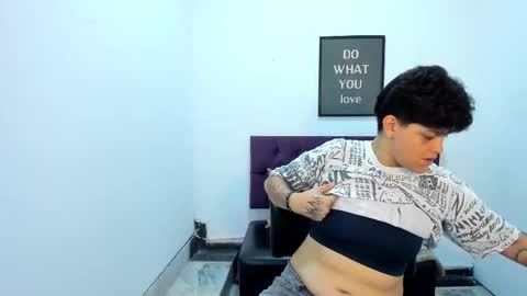 Snapshot of tomboy_natali chatting on March 22, 6:33 pm IAN SAYD online show from March 22, 6:33 pm