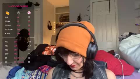 tomboy_titties online show from October 14, 11:05 pm