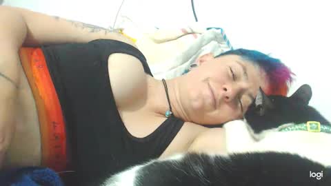 Blue online show from January 14, 3:01 am