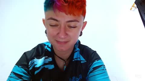 Blue online show from February 5, 3:52 pm