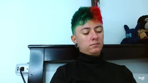 Blue online show from February 16, 8:33 pm