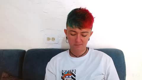 Blue online show from March 3, 6:12 pm