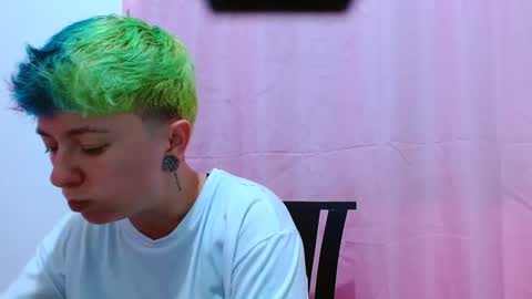 Blue online show from September 17, 1:40 am