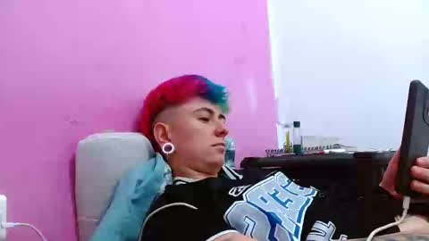 Blue online show from September 19, 10:43 pm