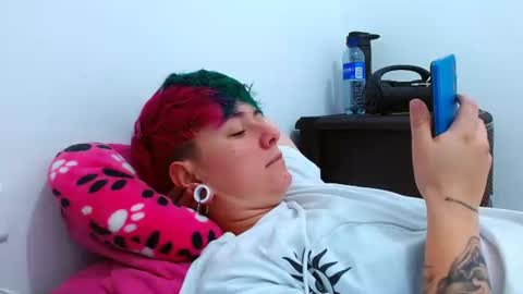 Blue online show from December 2, 5:08 pm