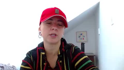 Blue online show from December 16, 3:06 pm