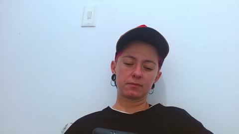 Blue online show from April 4, 6:27 pm