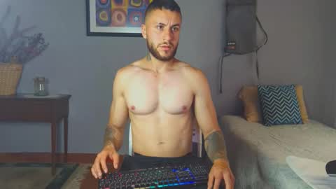 tomDavisXl online show from March 4, 10:16 pm