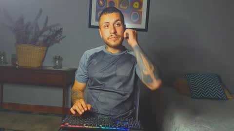 tomDavisXl online show from March 22, 1:53 am