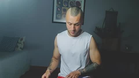tomDavisXl online show from May 18, 1:45 am