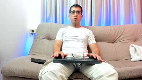 Tomas online show from March 1, 2:13 am