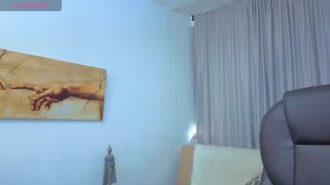 Snapshot of tommas_johnson chatting on June 16, 12:30 pm Tomas online show from June 16, 12:30 pm