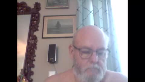 Snapshot of tommierose chatting on December 6, 2:17 pm Tommie online show from December 6, 2:17 pm
