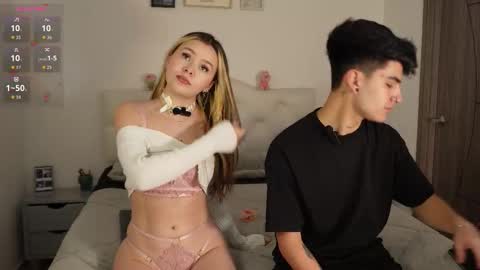 Snapshot of tommy_and_sophie chatting on October 14, 3:46 pm tommy and sophie online show from October 14, 3:46 pm