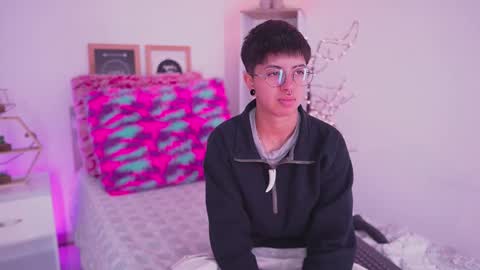 Blue  online show from September 24, 1:36 pm