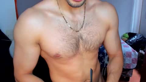 Snapshot of tommy_bred chatting on September 22, 6:10 pm Twitter BreddTommy IG tommy bredd online show from September 22, 6:10 pm