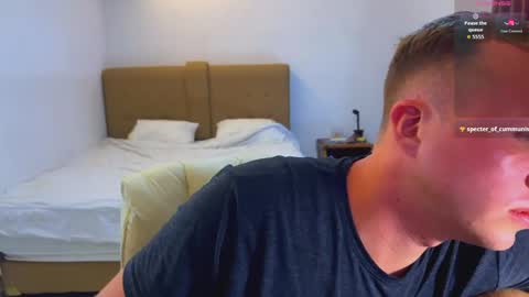 Snapshot of tommy_cumfinger chatting on April 2, 1:47 am Tommy online show from April 2, 1:47 am