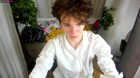 Snapshot of tommy_jamm chatting on February 26, 6:54 pm Tommy online show from February 26, 6:54 pm