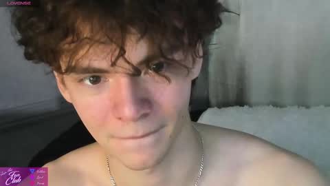 Snapshot of tommy_jamm chatting on March 6, 6:26 pm Tommy online show from March 6, 6:26 pm