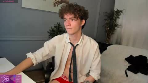 Snapshot of tommy_jamm chatting on March 11, 6:08 pm Tommy online show from March 11, 6:08 pm