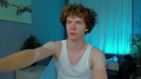 Snapshot of tommy_jamm chatting on September 17, 10:06 am Tommy online show from September 17, 10:06 am