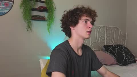 Snapshot of tommy_jamm chatting on September 25, 4:00 pm Tommy online show from September 25, 4:00 pm