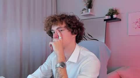 Snapshot of tommy_jamm chatting on October 21, 2:18 pm Tommy online show from October 21, 2:18 pm