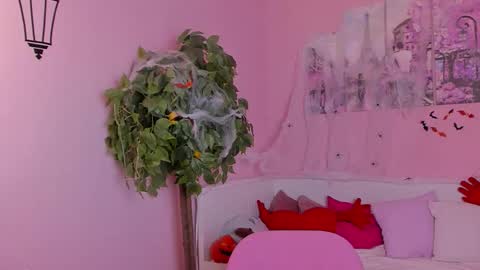 Snapshot of tommy_jamm chatting on November 1, 1:24 pm Tommy online show from November 1, 1:24 pm