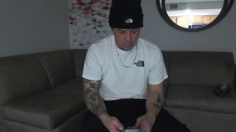 Snapshot of tommy_knuckles chatting on December 23, 9:38 am Tommy online show from December 23, 9:38 am