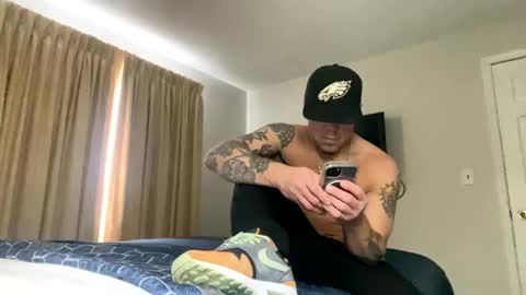 Snapshot of tommy_knuckles chatting on December 24, 4:30 pm Tommy online show from December 24, 4:30 pm