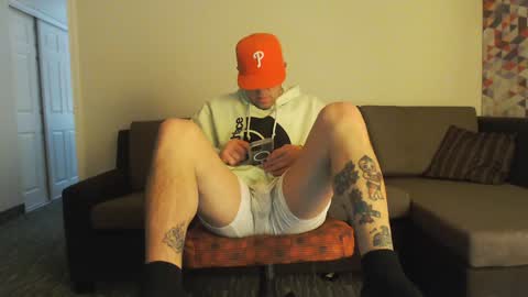 Snapshot of tommy_knuckles chatting on December 31, 5:22 am Tommy online show from December 31, 5:22 am