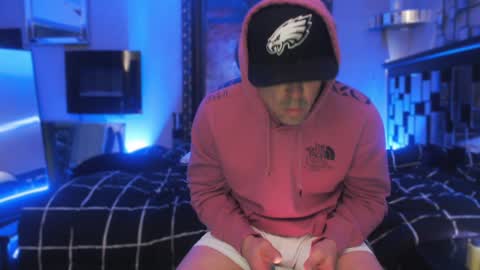 Snapshot of tommy_knuckles chatting on January 25, 1:08 pm Tommy online show from January 25, 1:08 pm