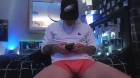 Snapshot of tommy_knuckles chatting on November 16, 4:45 pm Tommy online show from November 16, 4:45 pm
