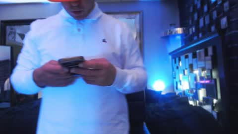 Snapshot of tommy_knuckles chatting on January 17, 7:13 am Tommy online show from January 17, 7:13 am
