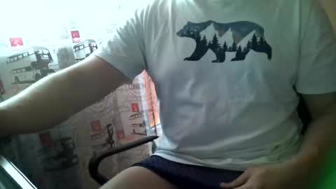 Tommi Li online show from December 7, 7:49 am