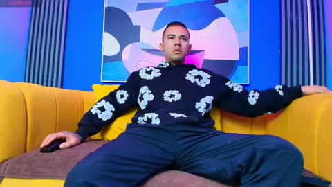 TOMMY  online show from February 6, 12:41 pm