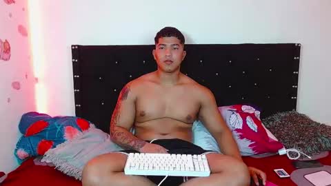 Snapshot of tommy_montana57935 chatting on March 11, 3:23 am tommy and merida online show from March 11, 3:23 am