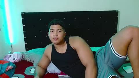 Snapshot of tommy_montana57935 chatting on March 14, 2:50 am tommy and merida online show from March 14, 2:50 am