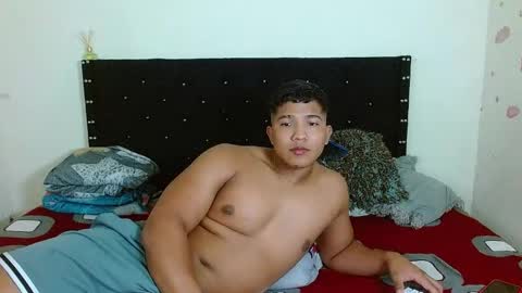 Snapshot of tommy_montana57935 chatting on April 15, 3:35 am tommy and merida online show from April 15, 3:35 am