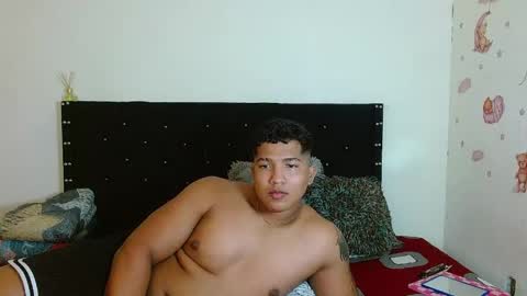 Snapshot of tommy_montana57935 chatting on April 16, 2:56 am tommy and merida online show from April 16, 2:56 am