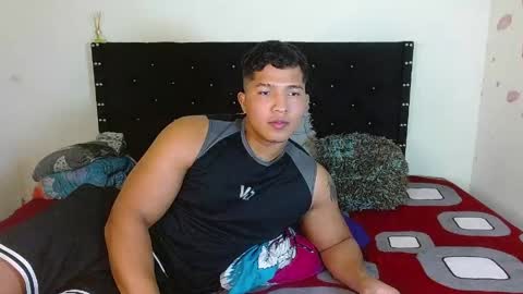 Snapshot of tommy_montana57935 chatting on April 19, 4:01 am tommy and merida online show from April 19, 4:01 am