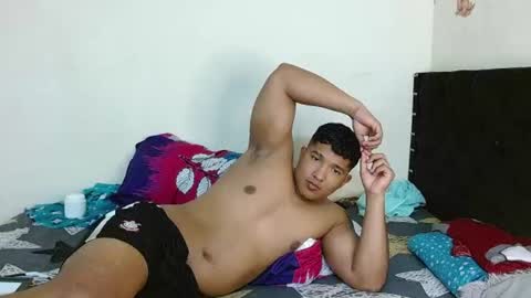 Snapshot of tommy_montana57935 chatting on June 25, 1:38 am tommy and merida online show from June 25, 1:38 am