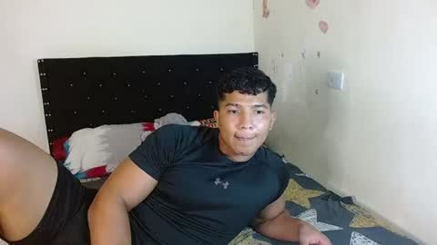 Snapshot of tommy_montana57935 chatting on August 6, 2:13 am tommy and merida online show from August 6, 2:13 am